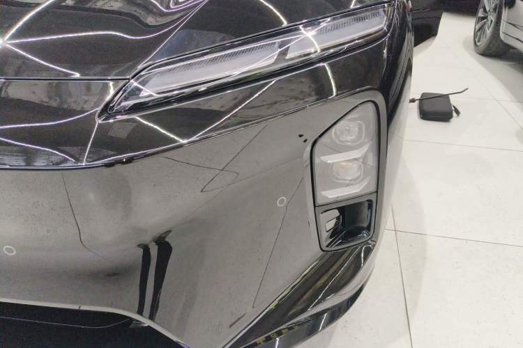 Used Nio ET5T 2025 75 kWh Touring Left Front Headlight