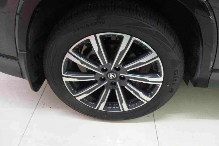 Used Changan CS75 PLUS 2024 3rd Generation Champion Edition 1.5T Intelligent Drive Dynamic Model