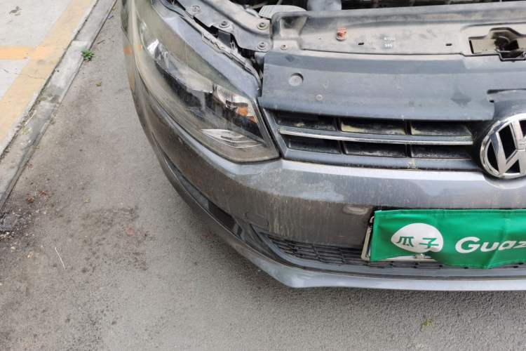 Used Volkswagen Polo 2013 1.4L Manual Fashion Edition Right Front Headlight