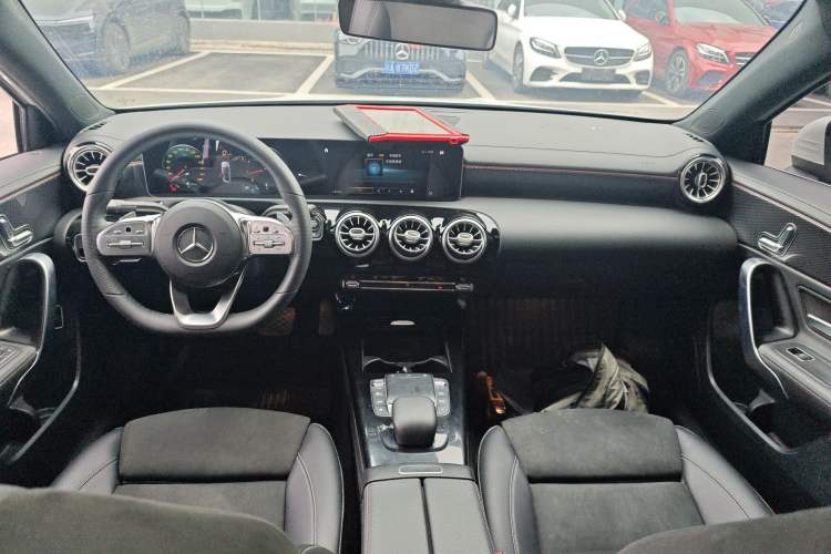 Used Mercedes-Benz A-Class 2020 Restyled A 200 L Sport Sedan Fashion Version Center Console