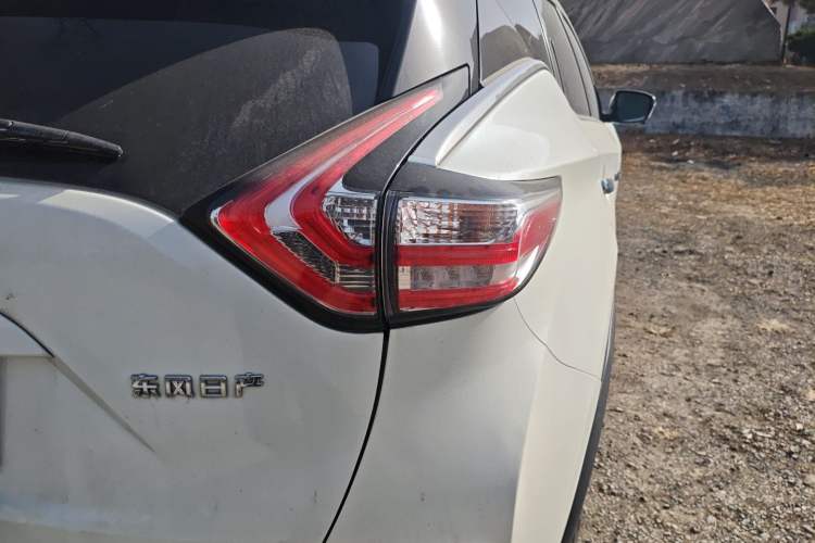 Used Nissan Murano 2019 2.5L XL Two-Wheel Drive Smart Connect Luxury Edition China VI Standard