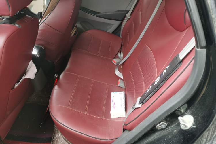 Used Hyundai Verna (older generation) 2014 1.4L Manual Smart GLS Trim Left Rear Seat