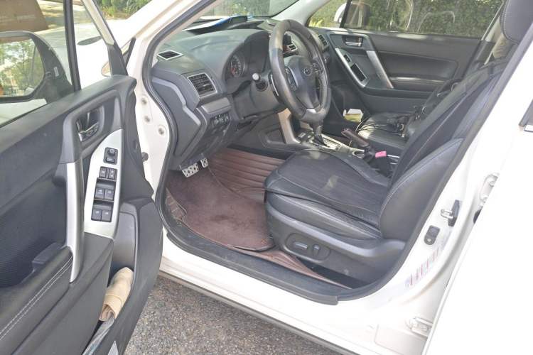 Used Subaru Forester 2015 2.0i Special Edition Commemorative Model
