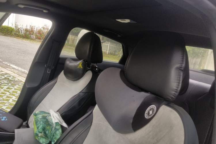 Used Hyundai Elantra 2022 1.5L CVT 20th Anniversary Edition
