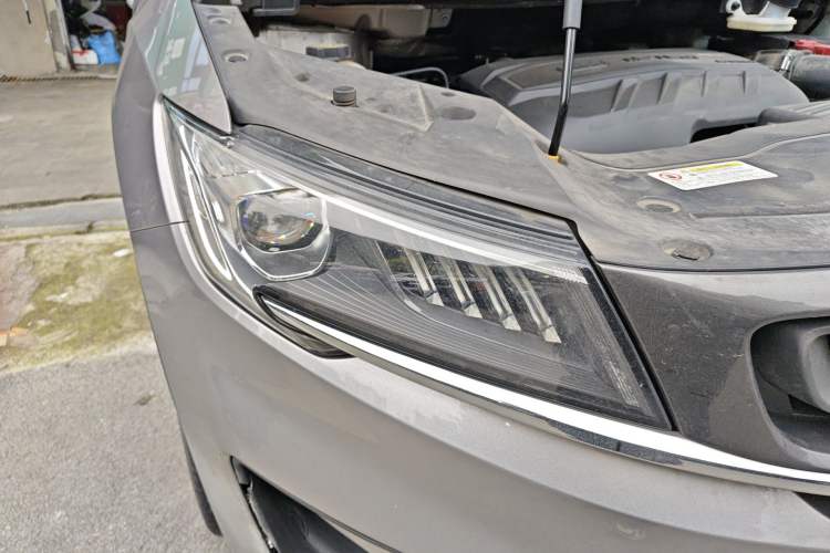 Used Geely Auto Jiajie 2021 Zhiqing 1.5TD DCT Luxury Model Right Front Headlight