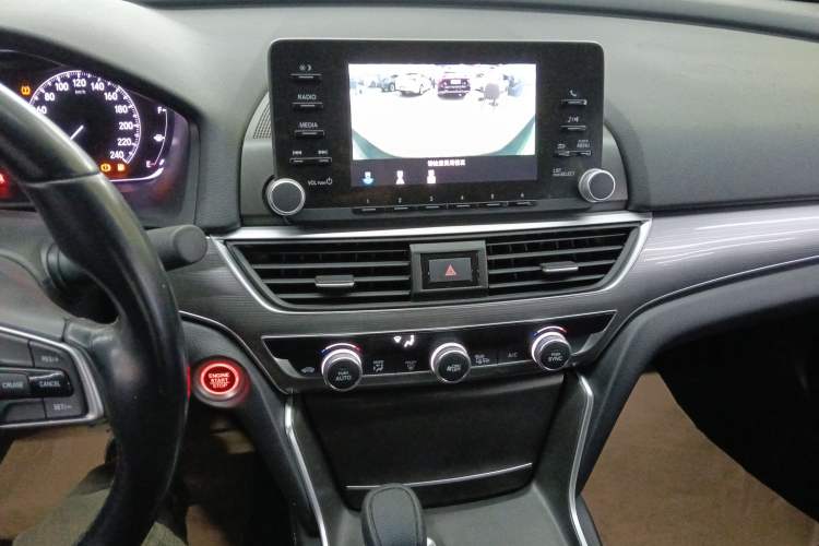 Used Honda Accord 2018 260TURBO Elite Edition China VI Audio And AC Panel