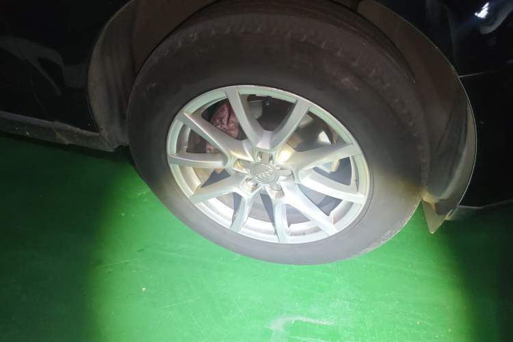 Used Audi Q5 2012 2.0TFSI Comfort Version Right Front Wheel Hub