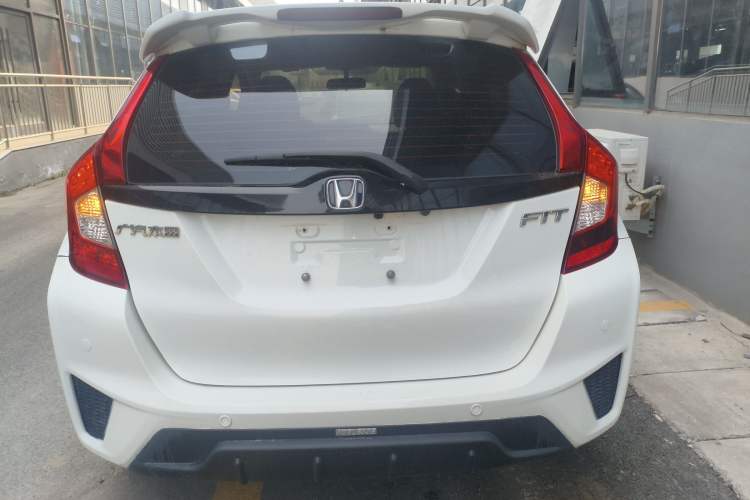 Used Honda Fit 2016 1.5L LXS CVT Comfort Sunroof Version

