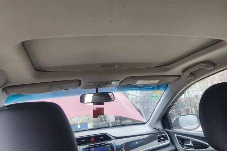 Used Honda Crider 2013 1.8L automatic luxury edition Headliner