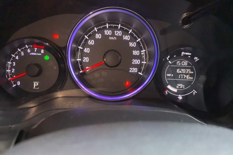 Used Honda XR-V 2015 1.8L EXi CVT Comfort Version
