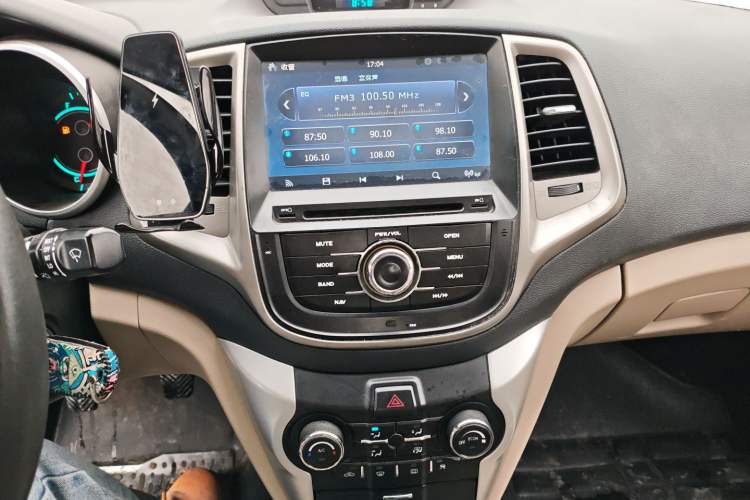 Used CHANGAN Eado 2014 1.6L Manual Luxury Model Audio And AC Panel