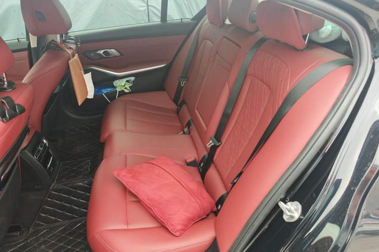 Used BMW 3 Series 2022 325Li M Sport Night Edition Package Left Rear Seat