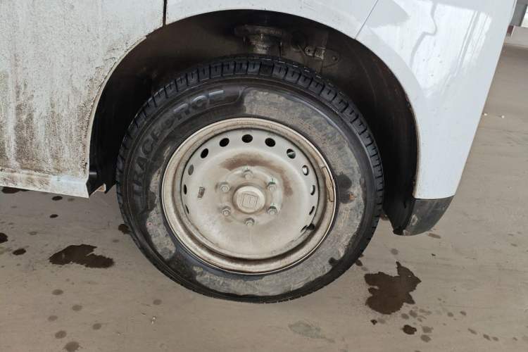 Used Farizon Xingxiang V 2025 Star Enjoy V7E Functional Edition Smart Edition Xuanwu 51.4 kWh Right Front Wheel Hub