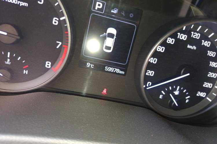 Used Hyundai Elantra (6th Generation / Lingdong) 2016 1.6L Automatic ZhiXuan – Elite Version