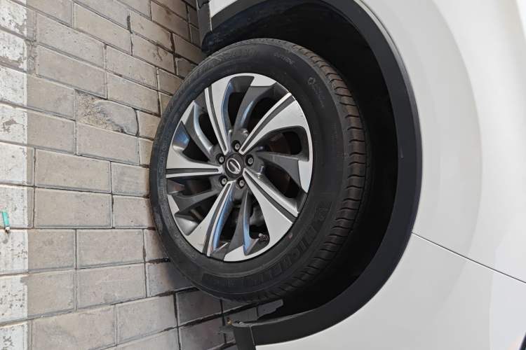 Used GAC Trumpchi GS4 2021 270T Automatic Tech Luxury Edition Right Front Wheel Hub