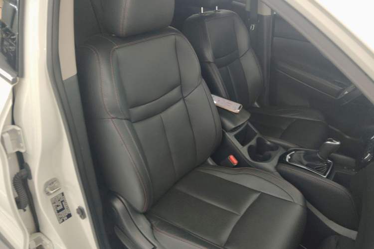 Used Nissan Qashqai 2021 2.0L CVT Luxury Navigation Edition Right Front Seat