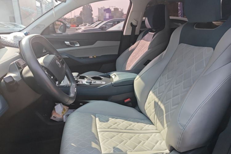 Used Changan UNI-K iDD 2022 Blue Whale iDD 130km 1.5T Prestige Model
