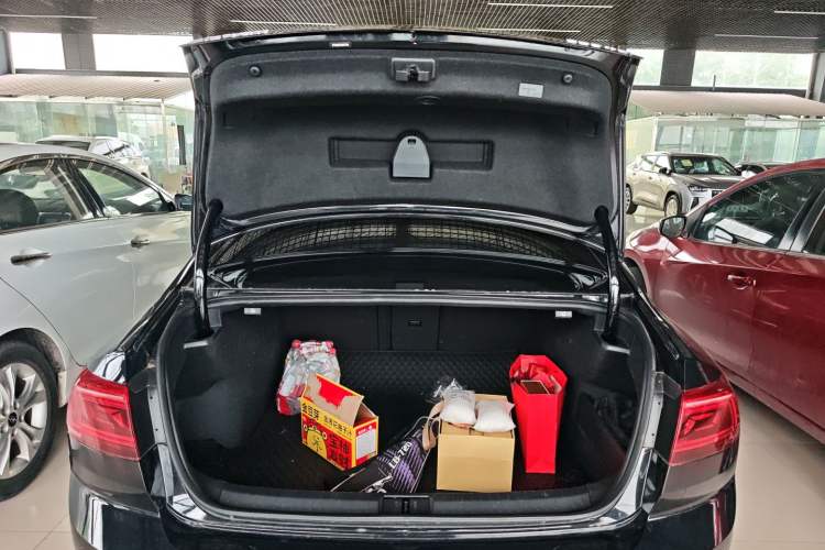 Used Volkswagen Magotan 2020 330TSI DSG Leading Model
