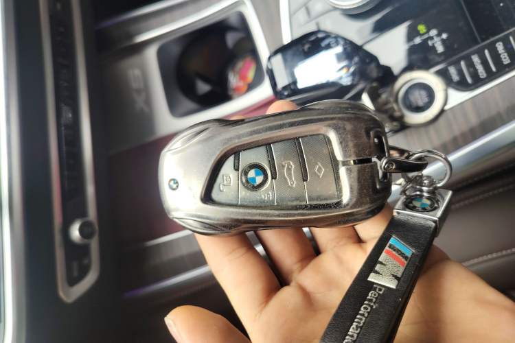 Used BMW X5 2022 xDrive 40Li M Sport Package