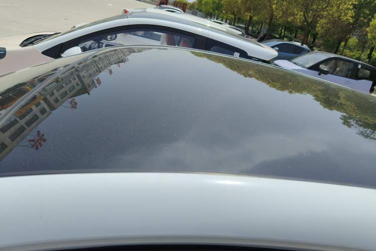 Used Chery QQ Little Ant 2022 Revised Version Sweet Pink Edition Half-Sugar Version Lithium Iron Phosphate 30.7 kWh 30 kW 301 km Roof