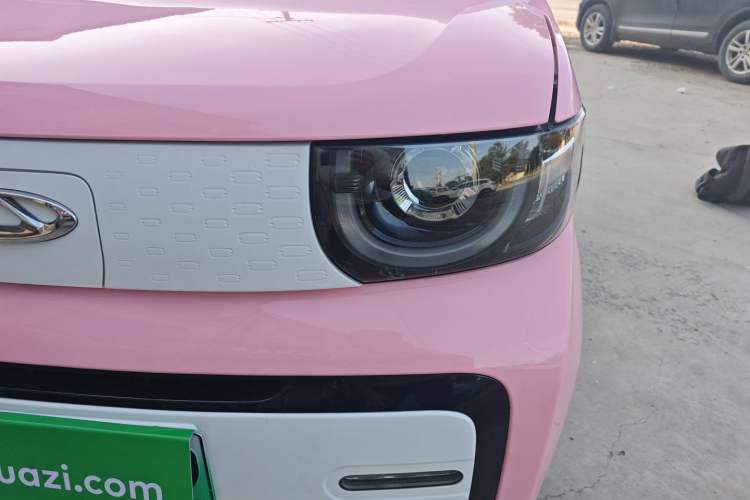 Used Chery New Energy QQ Ice Cream 2022 Taohuanxi Fragrant Peach Model

