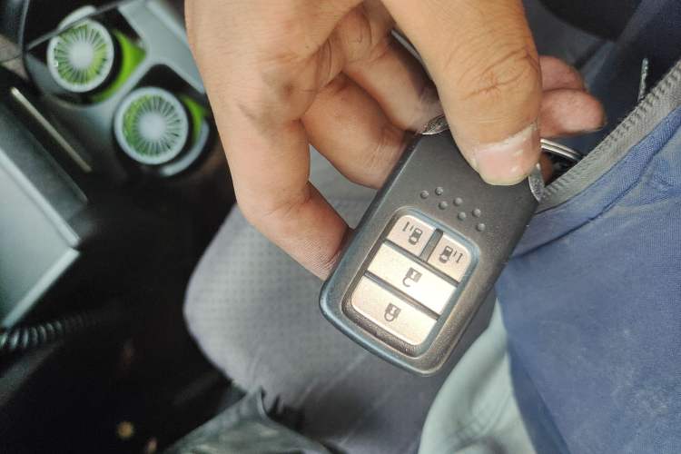 Used Honda Elysion 2016 2.4L Supreme Edition Vehicle Key