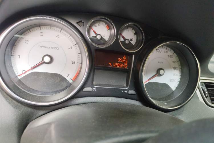 Used Peugeot 308 2013 1.6L Automatic YouShang Model
