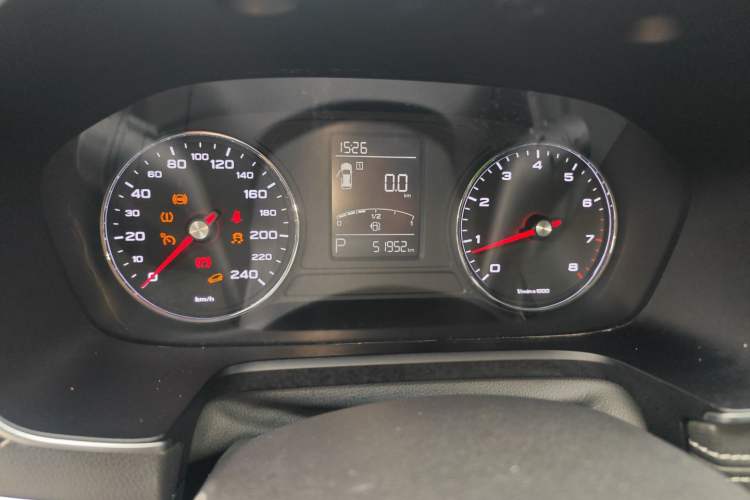 Used Roewe RX5 2019 20T Two-Wheel Drive Automatic 4G Connected Platinum Edition