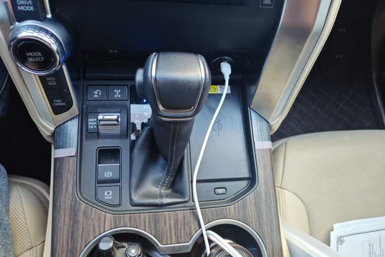 Used Toyota Land Cruiser 