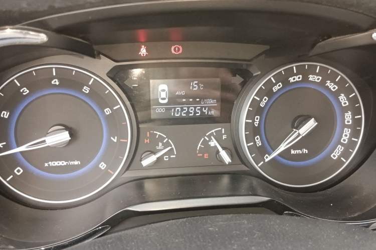 Used Changan Alsvin V7 2015 1.6L Manual Joyride Model China IV Standard
