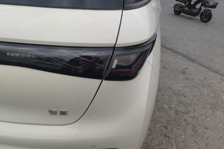 Used BYD Dolphin 2025 420km Fashion Edition Right Rear Taillight