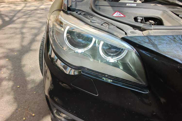 Used BMW 5 Series 2014 525Li Leading Model Right Front Headlight