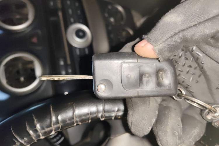 Used Changan Alsvin V3 2012 1.3L Manual Comfort Version China IV Standard