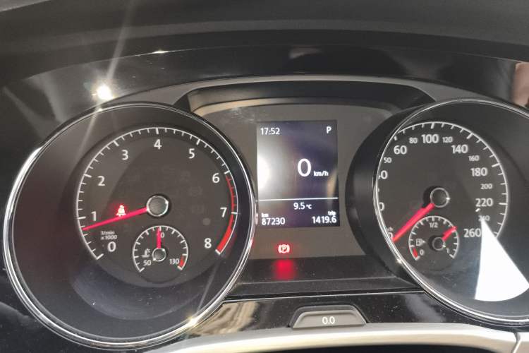 Used Volkswagen Touran 2016 Volkswagen Touran L 280TSI DSG Comfort Edition Instrument Cluster