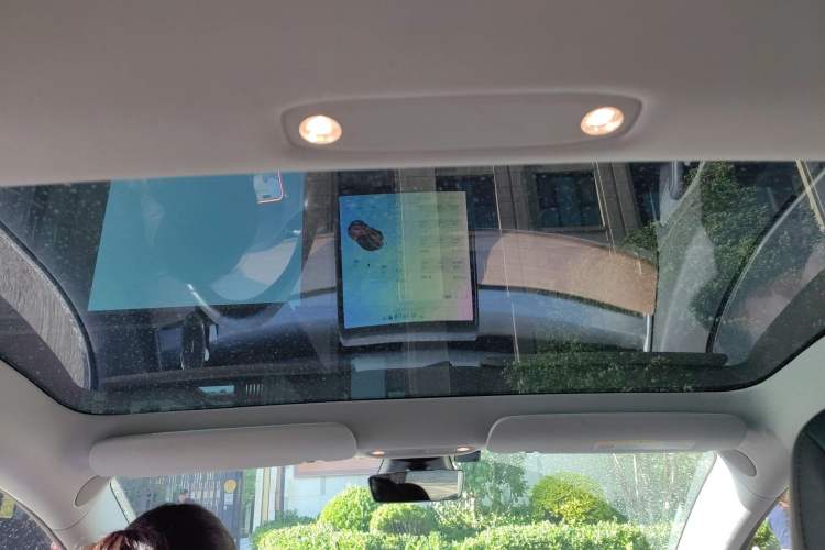 Used Tesla Model 3 2019 Long-Range All-Wheel-Drive Version
