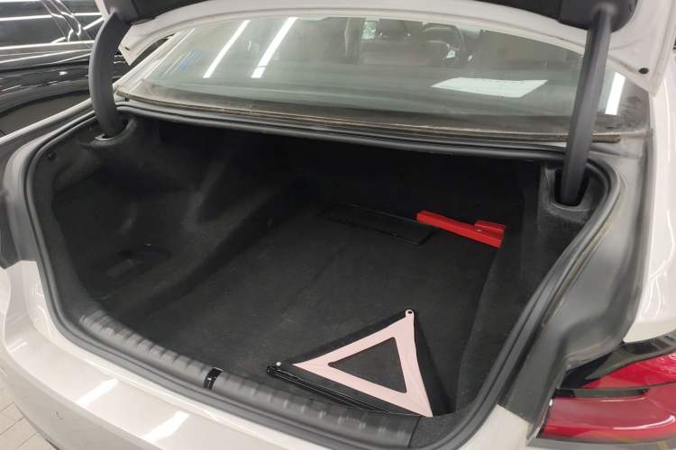 Used BMW 5 Series 2022 Second Facelift 525Li Luxury Package
