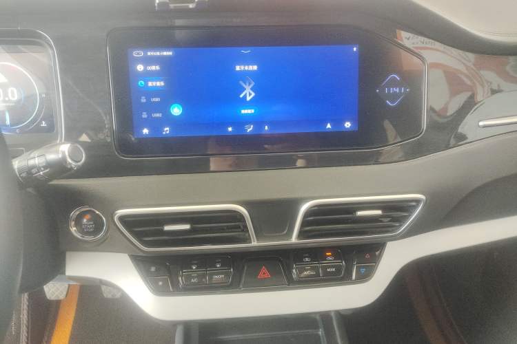 Used Cowin Xuanjie 2020 1.5L Manual Trendy Audio And AC Panel