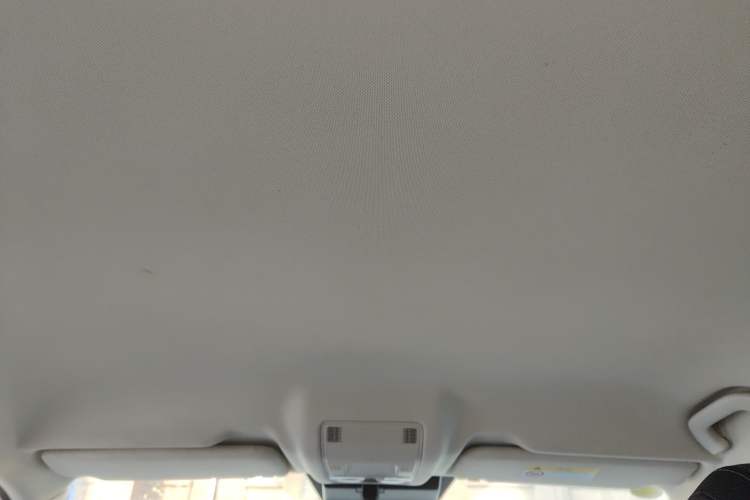 Used Qoros 5 2018 Revised Version 1.6T Automatic Leading Edition
