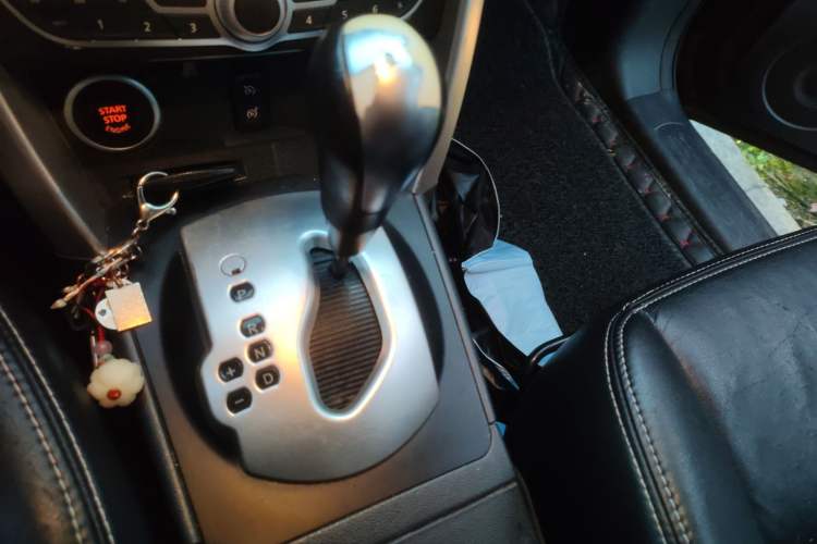 Used Renault Koleos 2013 2.5L Two-Wheel-Drive Urban Edition Gear Lever