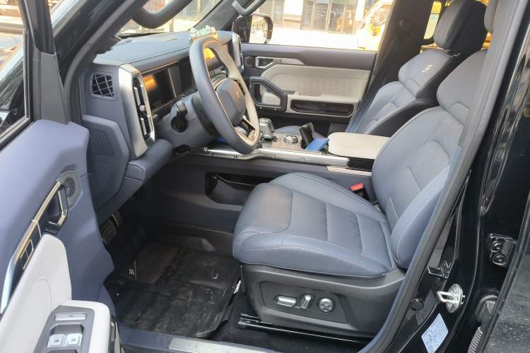 Used JETOUR Traveler C-DM 2024 C-DM 208KM Mountain & Wilderness Edition Driver Seat