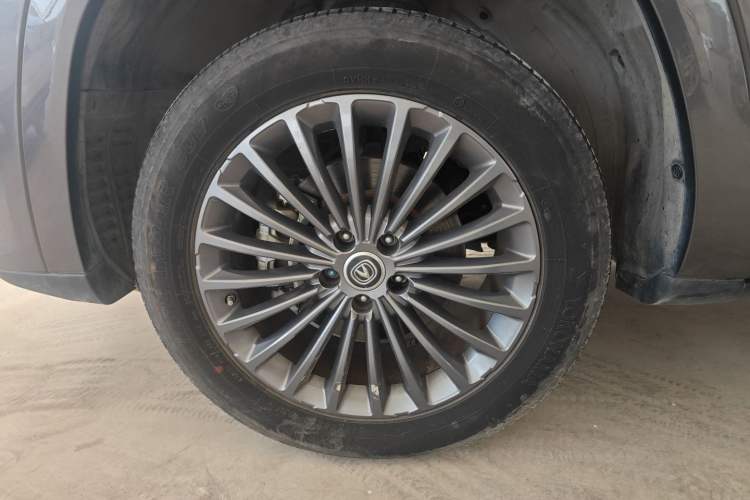 Used Changan CS95 2021 2.0T Two-Wheel Drive Luxury Version
