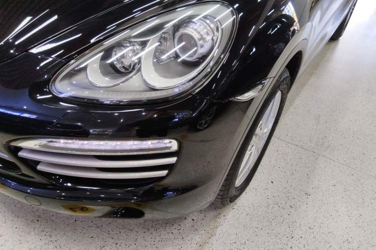 Used Porsche Cayenne 2014 Cayenne Platinum Edition 3.0T Left Front Headlight