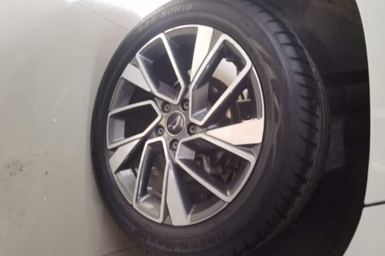 Used Jetta VS5 2019 280TSI Automatic Glory Edition Right Rear Wheel Hub
