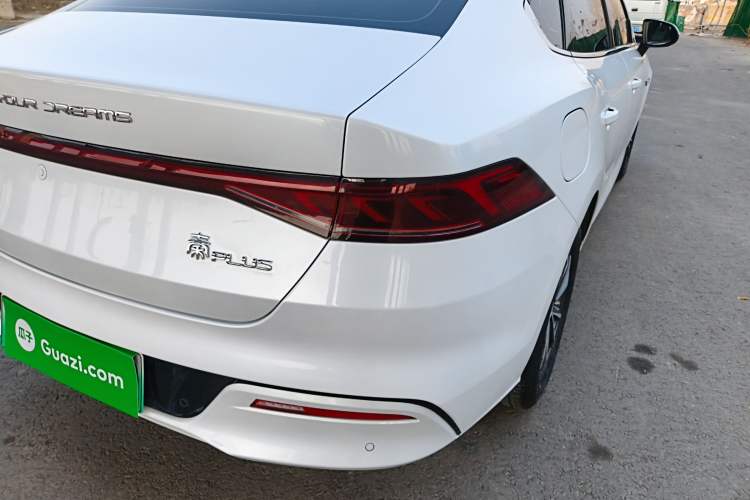 Used BYD Qin PLUS 2024 HONOR Edition DM-i 55KM Leading Model
