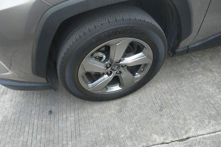 Used Toyota RAV4 2021 2.0L CVT Two-Wheel Drive Fashion Edition