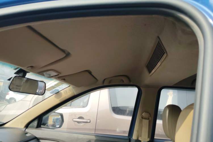 Used Wuling Hongguang 2019 1.5L S Comfort Edition China VI LAR
