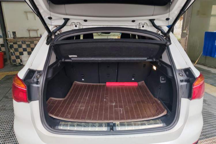 Used BMW X1 2016 sDrive18Li Fashion Model Trunk