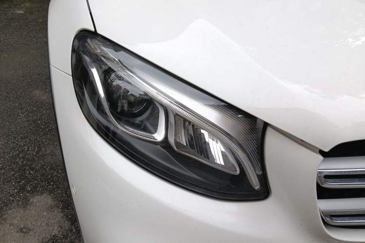 Used Mercedes-Benz GLC 2017 GLC 260 4MATIC Luxury Model