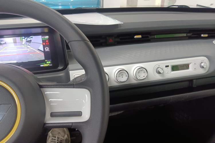 Used Wuling Hongguang MINIEV 2022 GAMEBOY 300km Enthusiast Model with Lithium Iron Phosphate
