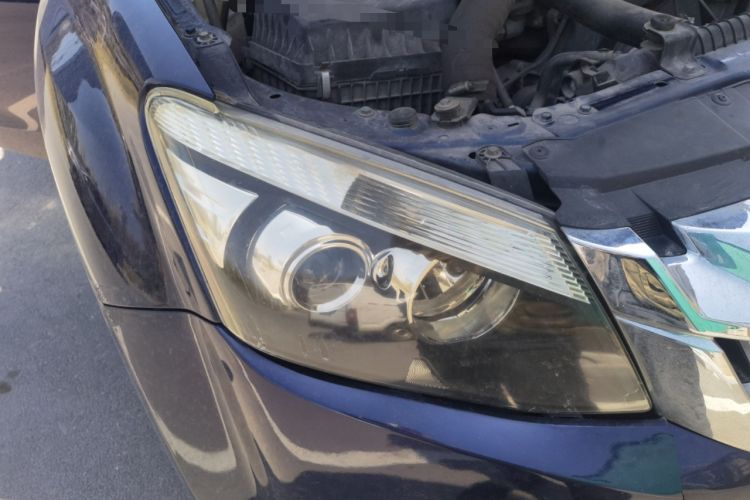 Used Isuzu D-MAX 2020 2.5T 4WD Manual Navigation Version China VI Standard Extended Length JE4D25Q6A Right Front Headlight